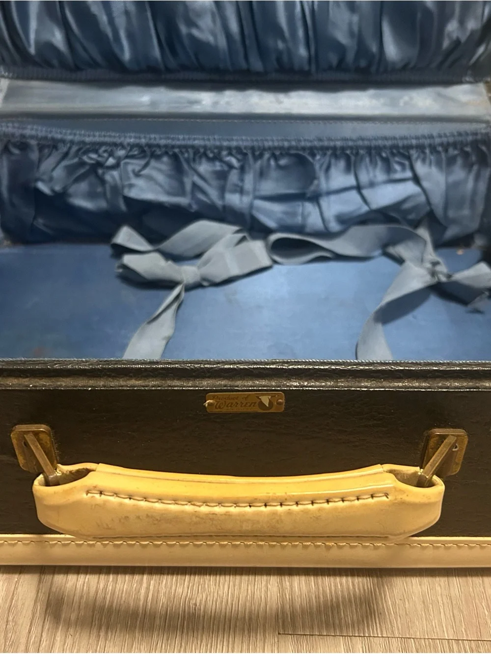 1940s Warren Vintage Black and Cream Carry Case - Train Travel Suitcase